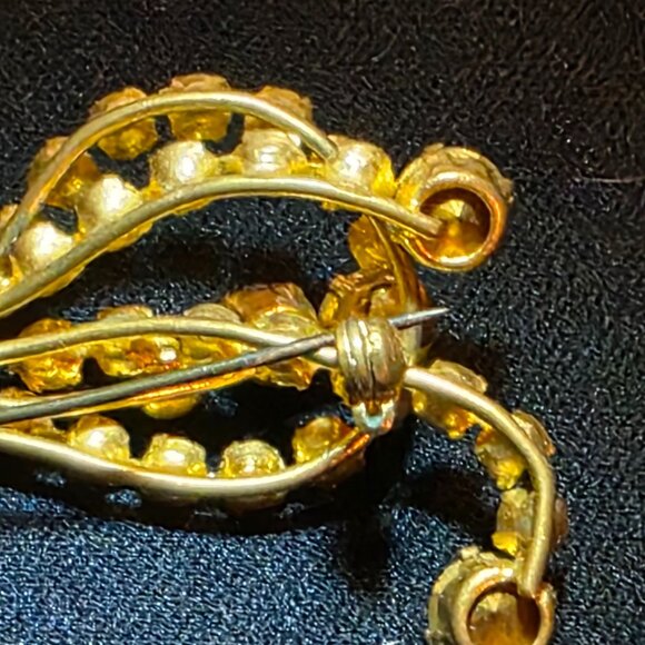 Made in Austria‎ Gold-Tone & Clear Rhinestone Floral Brooch Pin - Picture 4 of 14